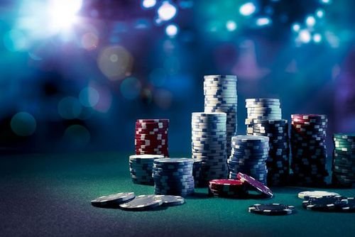 fish slots တိုက်ရိုက်ကာစီနို Roulette table တွင် Myanmar ကစားသမားများ MMK ကျပ်ဖြင့် လောင်းကြေးထပ်နေသည်